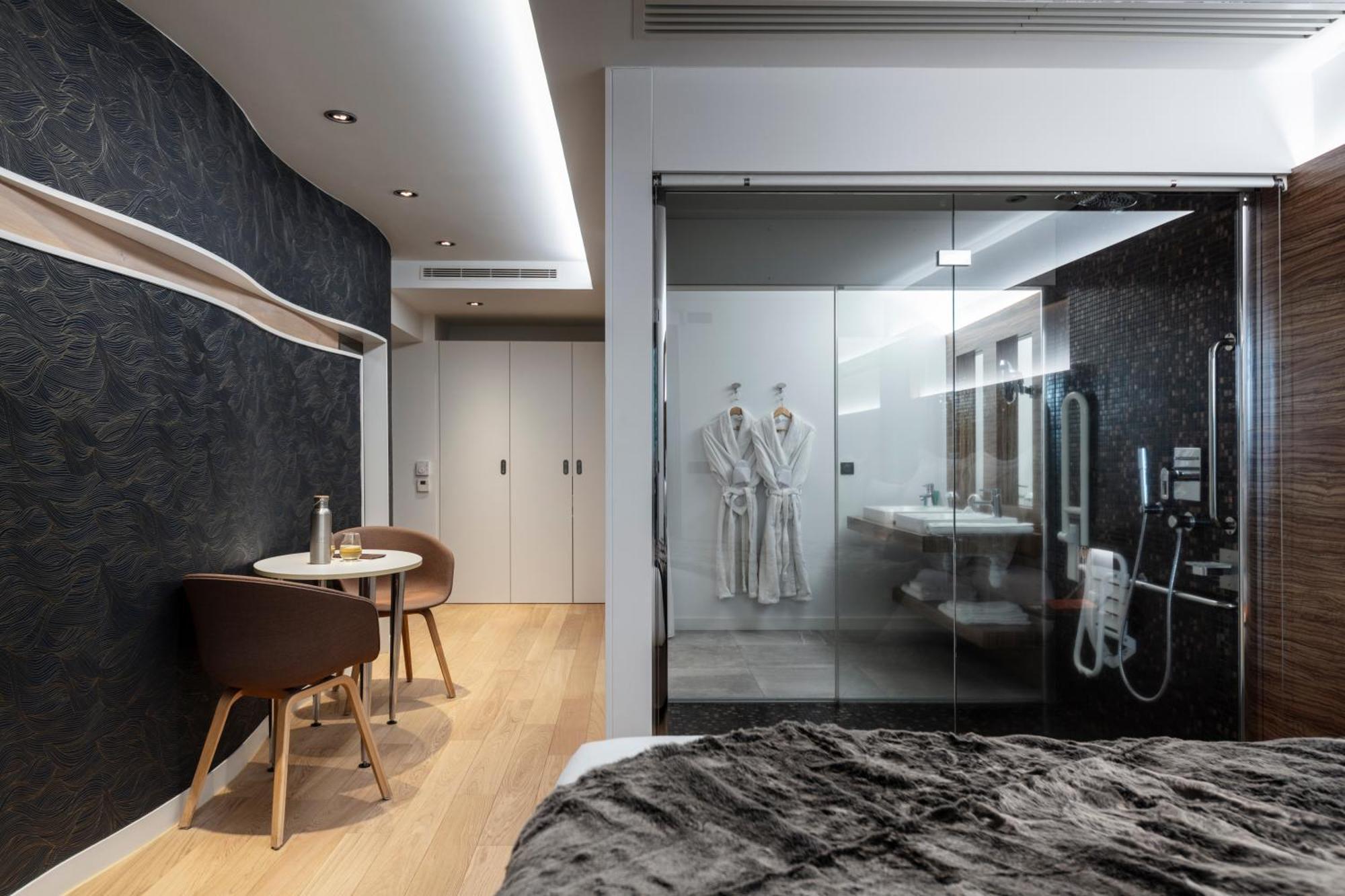 Hotel & Restaurant Origines Par Adrien Descouls - Teritoria Le Broc  الغرفة الصورة