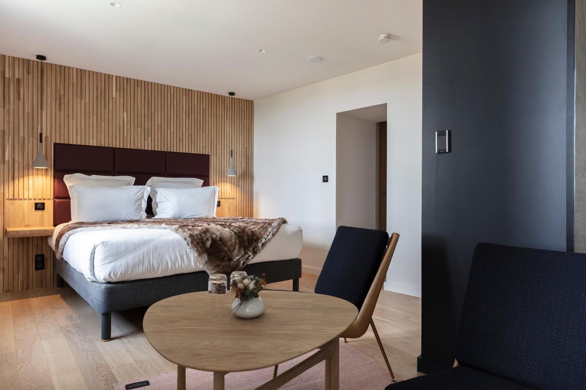 Hotel & Restaurant Origines Par Adrien Descouls - Teritoria Le Broc  الغرفة الصورة